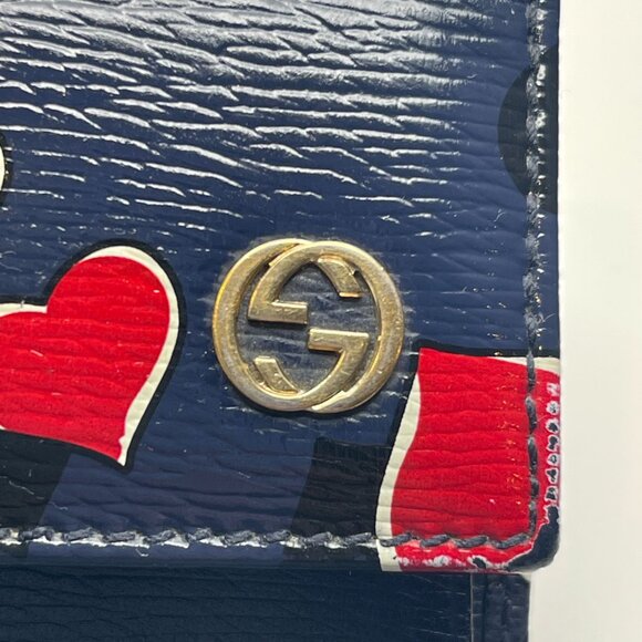 GUCCI Navy Heart Leather 6 Key Holder/Case - Preowned - Picture 6 of 12